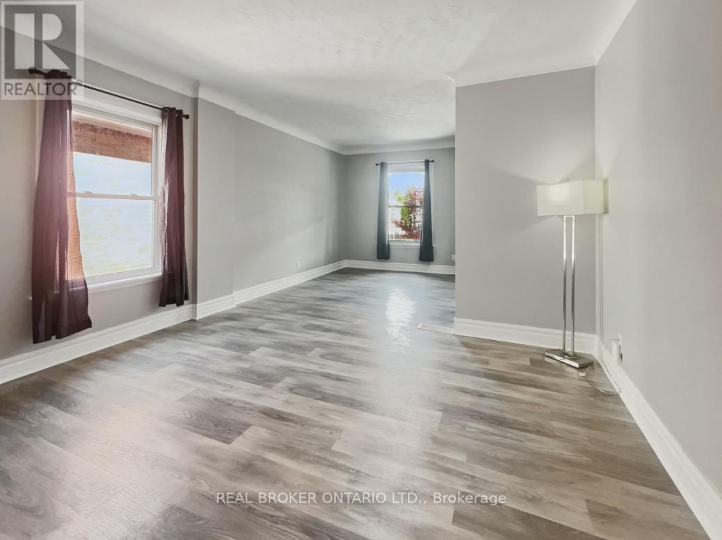 Photo 7 of 13 Salisbury Avenue, Brantford ON