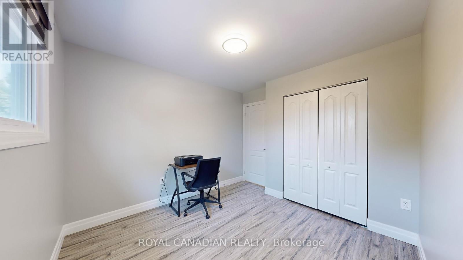 Photo 18 of 119 100 Quigley Road, Hamilton ON
