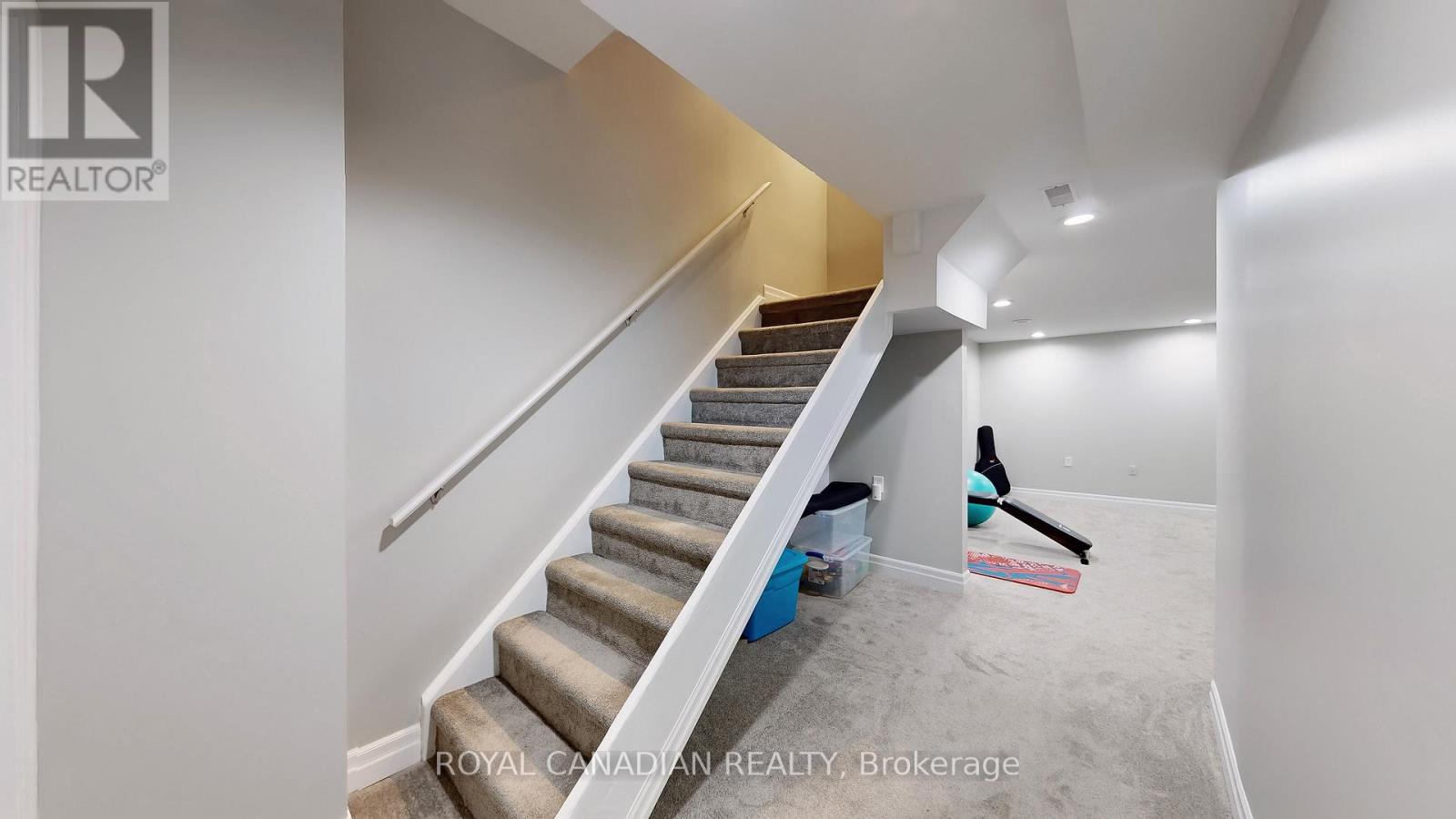 Photo 21 of 119 100 Quigley Road, Hamilton ON