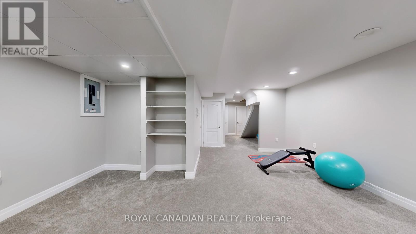 Photo 23 of 119 100 Quigley Road, Hamilton ON