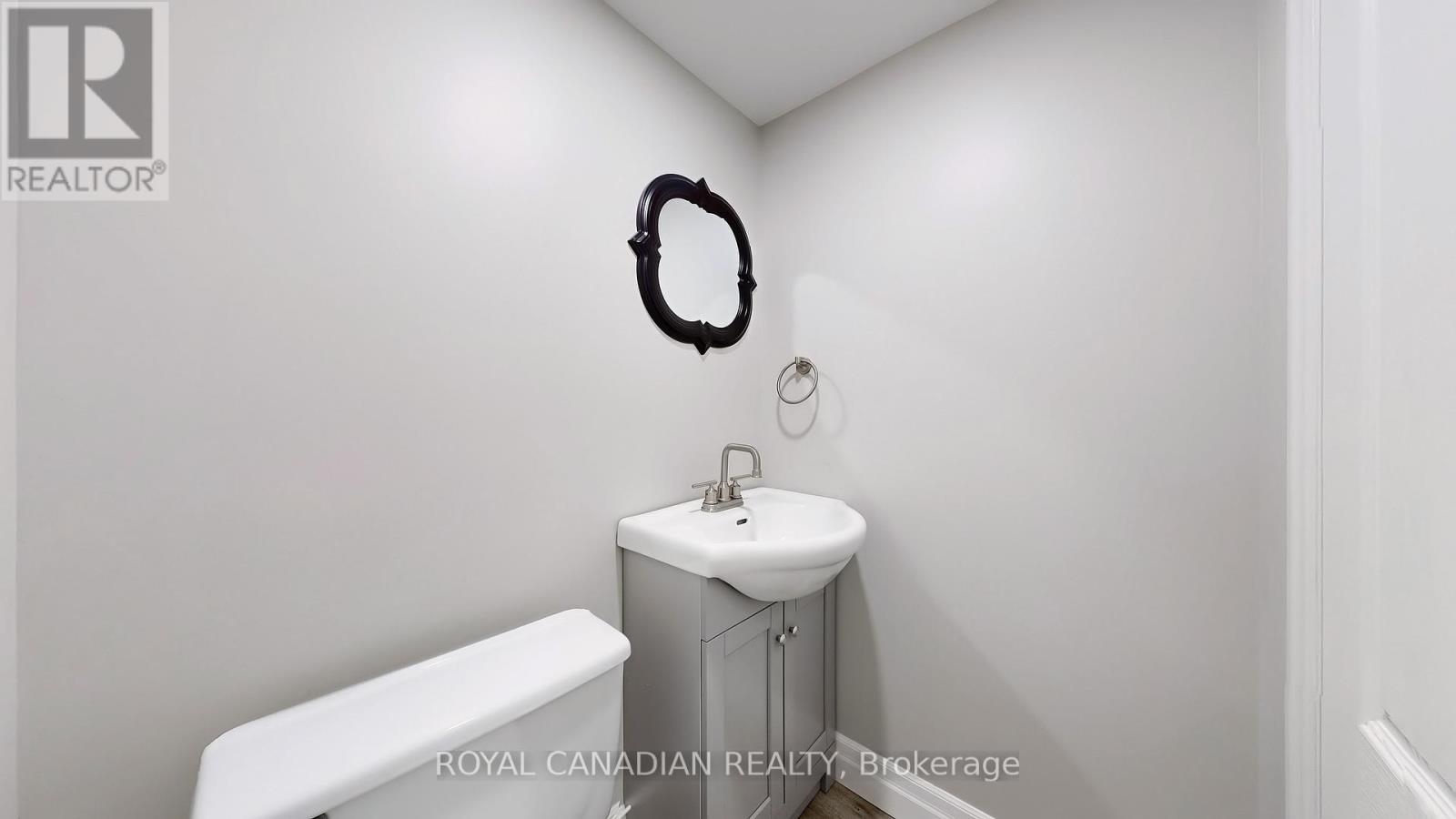 Photo 26 of 119 100 Quigley Road, Hamilton ON