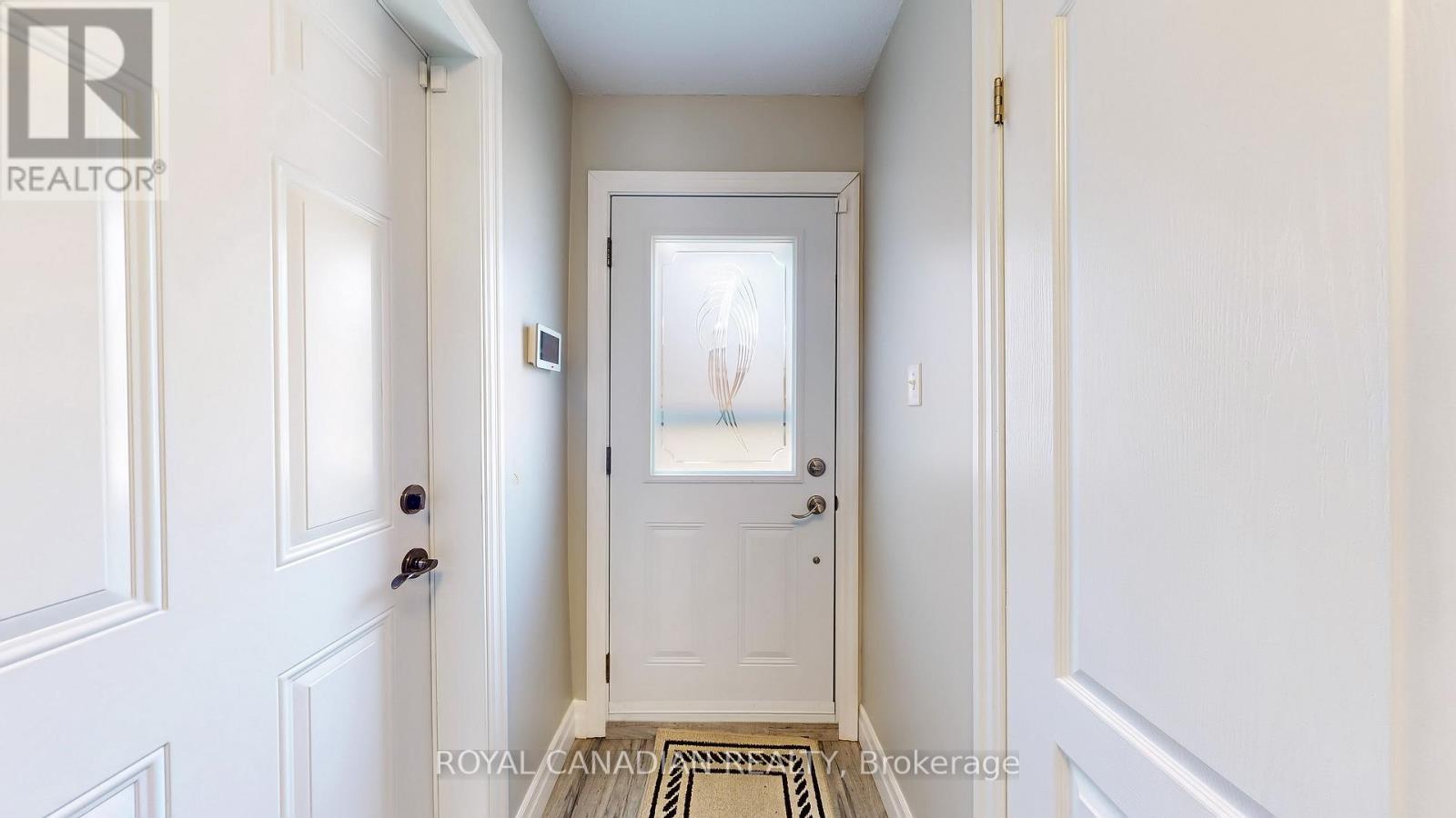 Photo 3 of 119 100 Quigley Road, Hamilton ON