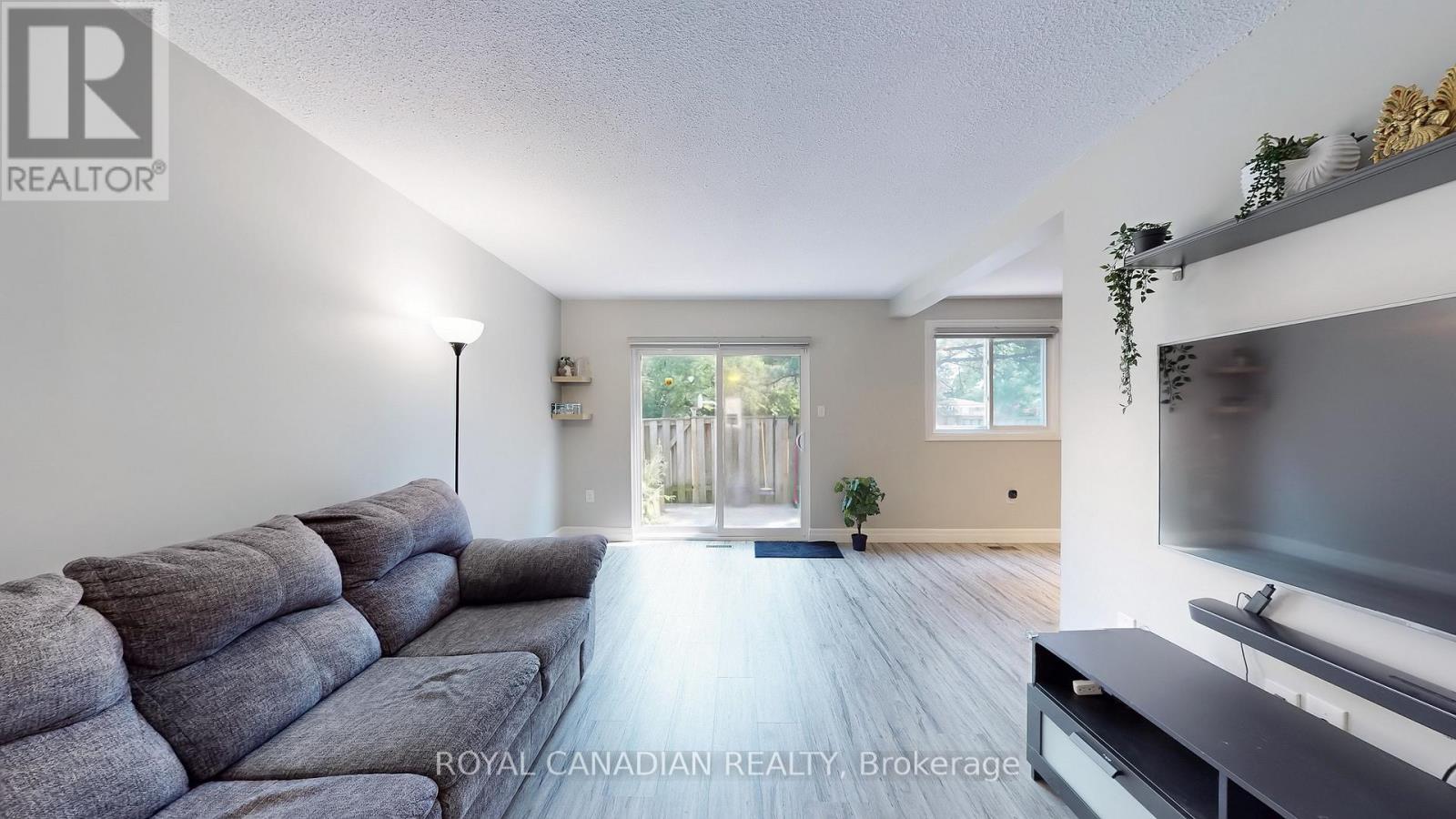 Photo 4 of 119 100 Quigley Road, Hamilton ON
