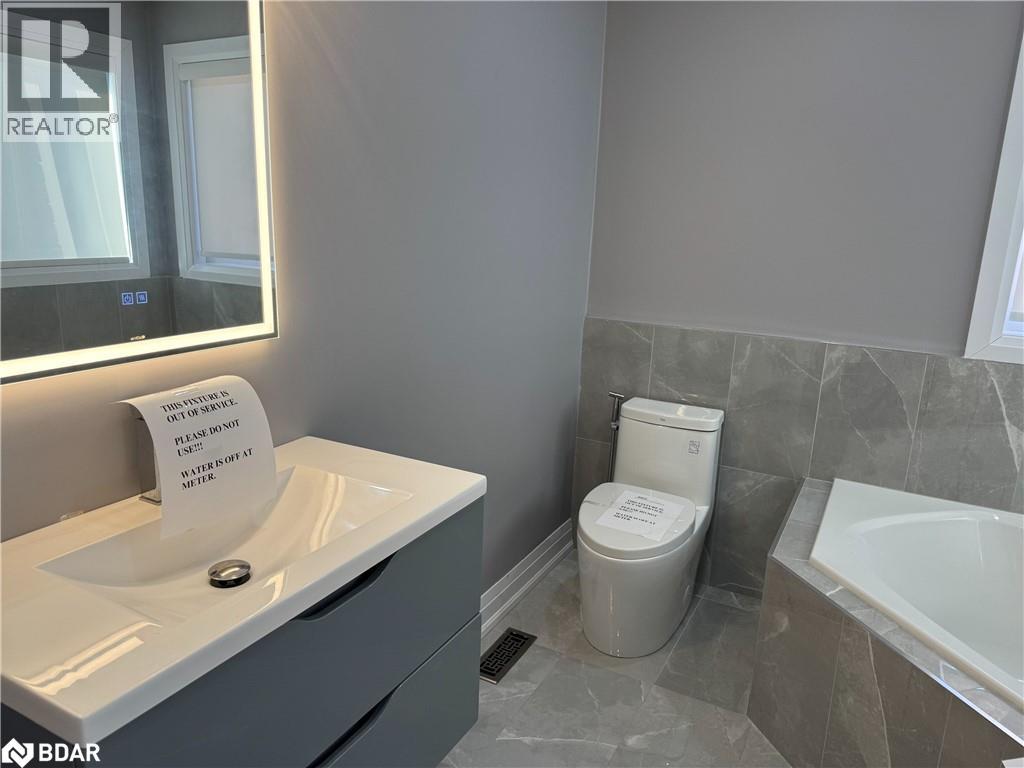 Photo 15 of 49 Catherine Drive, Barrie ON