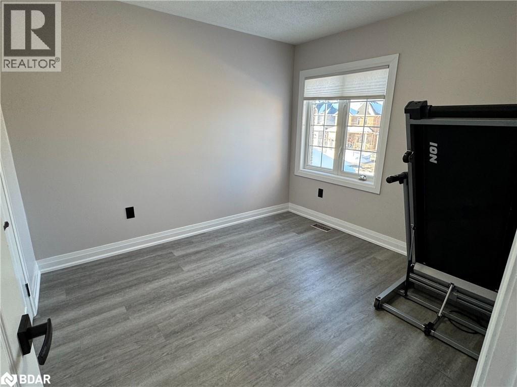 Photo 19 of 49 Catherine Drive, Barrie ON