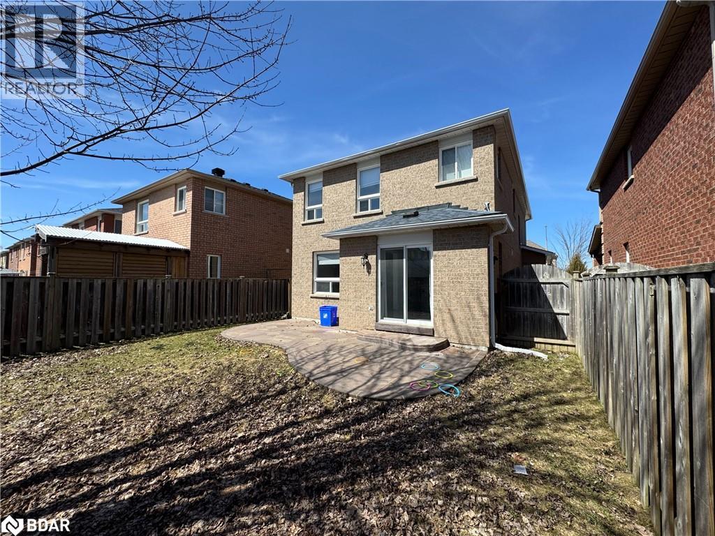 Photo 32 of 49 Catherine Drive, Barrie ON