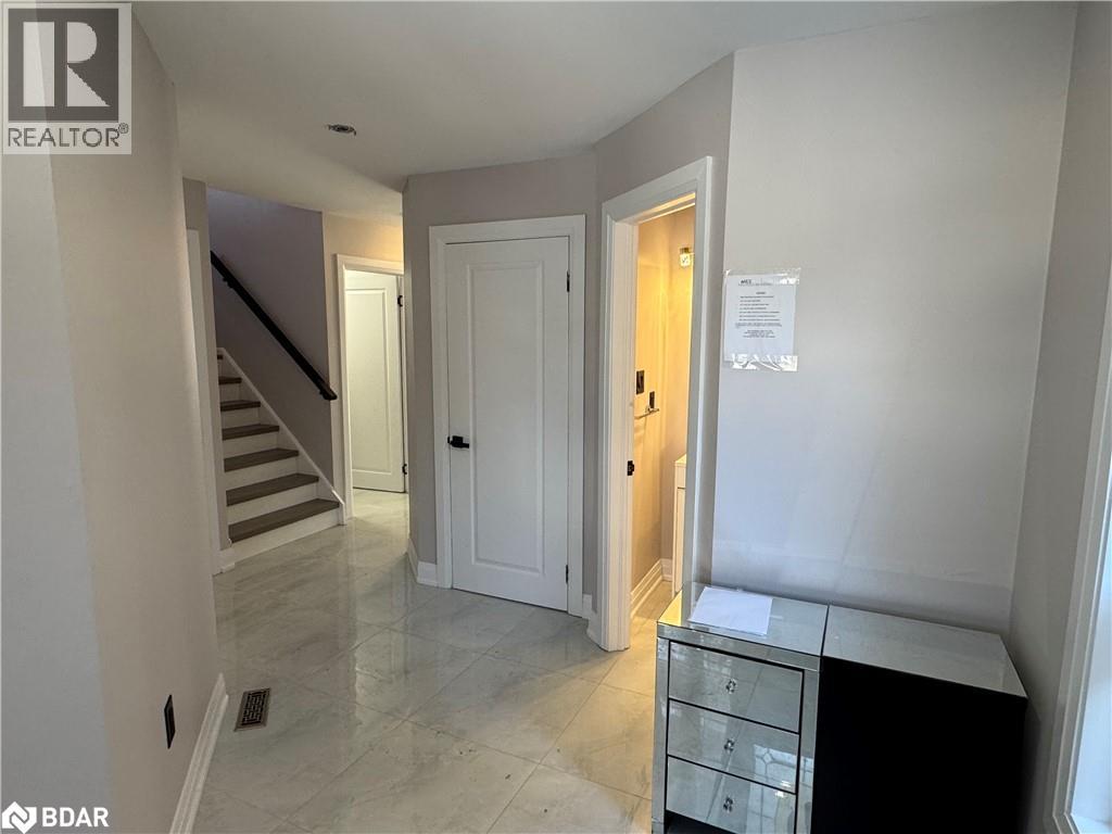 Photo 5 of 49 Catherine Drive, Barrie ON