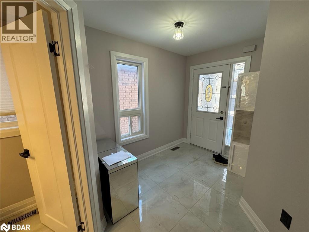 Photo 6 of 49 Catherine Drive, Barrie ON