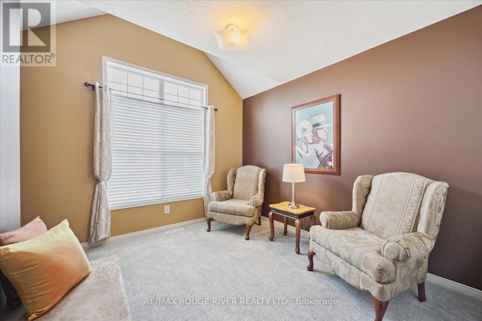 Photo 20 of 81 Vanguard Drive, Whitby ON