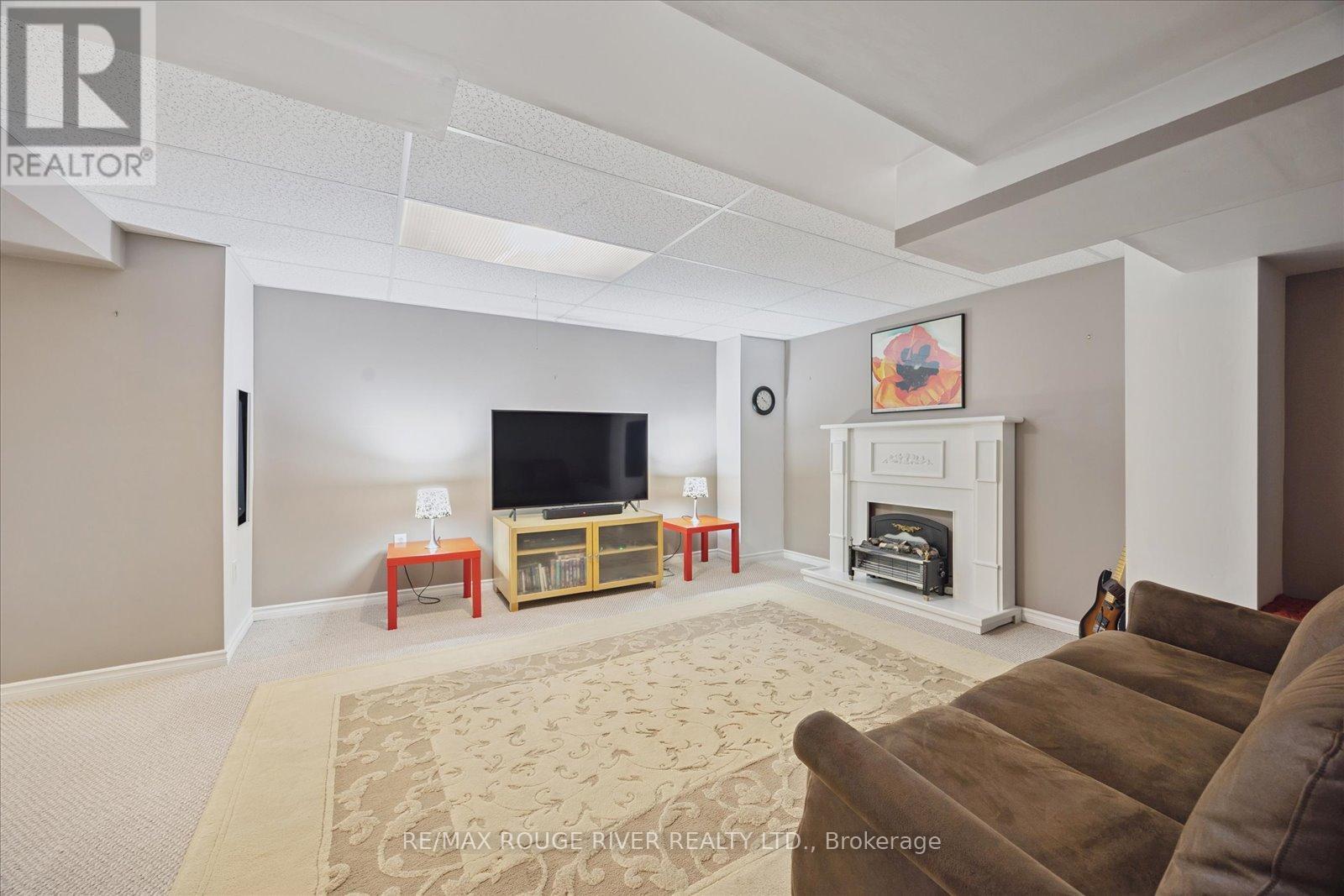 Photo 23 of 81 Vanguard Drive, Whitby ON