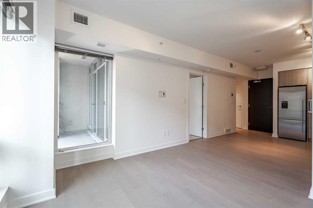 Single Family House for Sale in    Avenue SW Downtown Commercial Core Calgary 