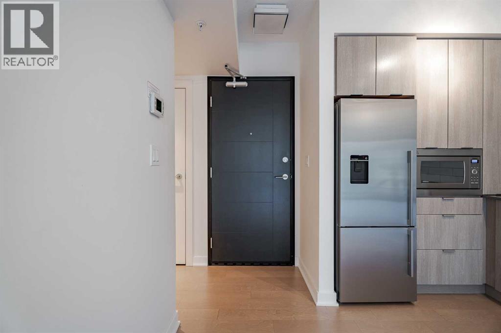 Single Family House for Sale in    Avenue SW Downtown Commercial Core Calgary 