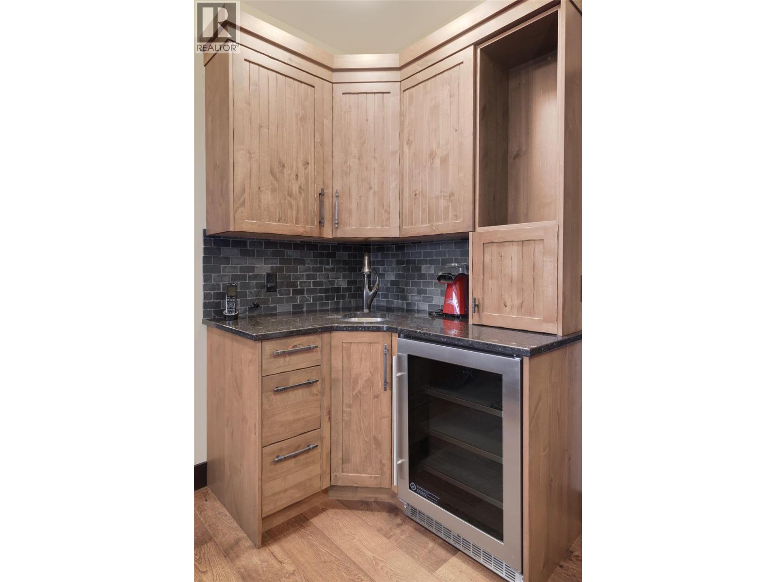 310 Moonshine Crescent Unit# Lot 13, Big White