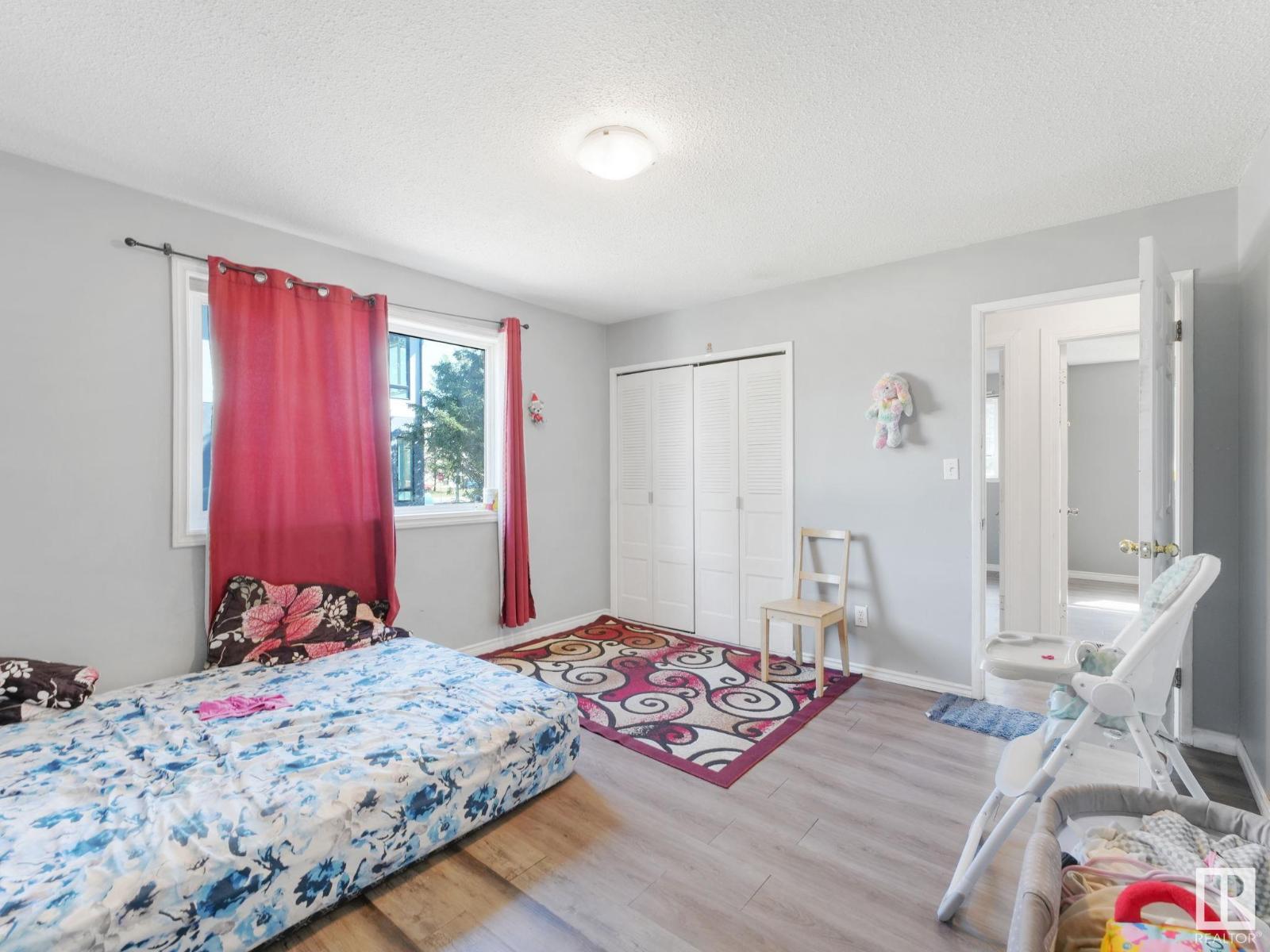 Photo 53 of 3432 60 St Nw, Edmonton AB