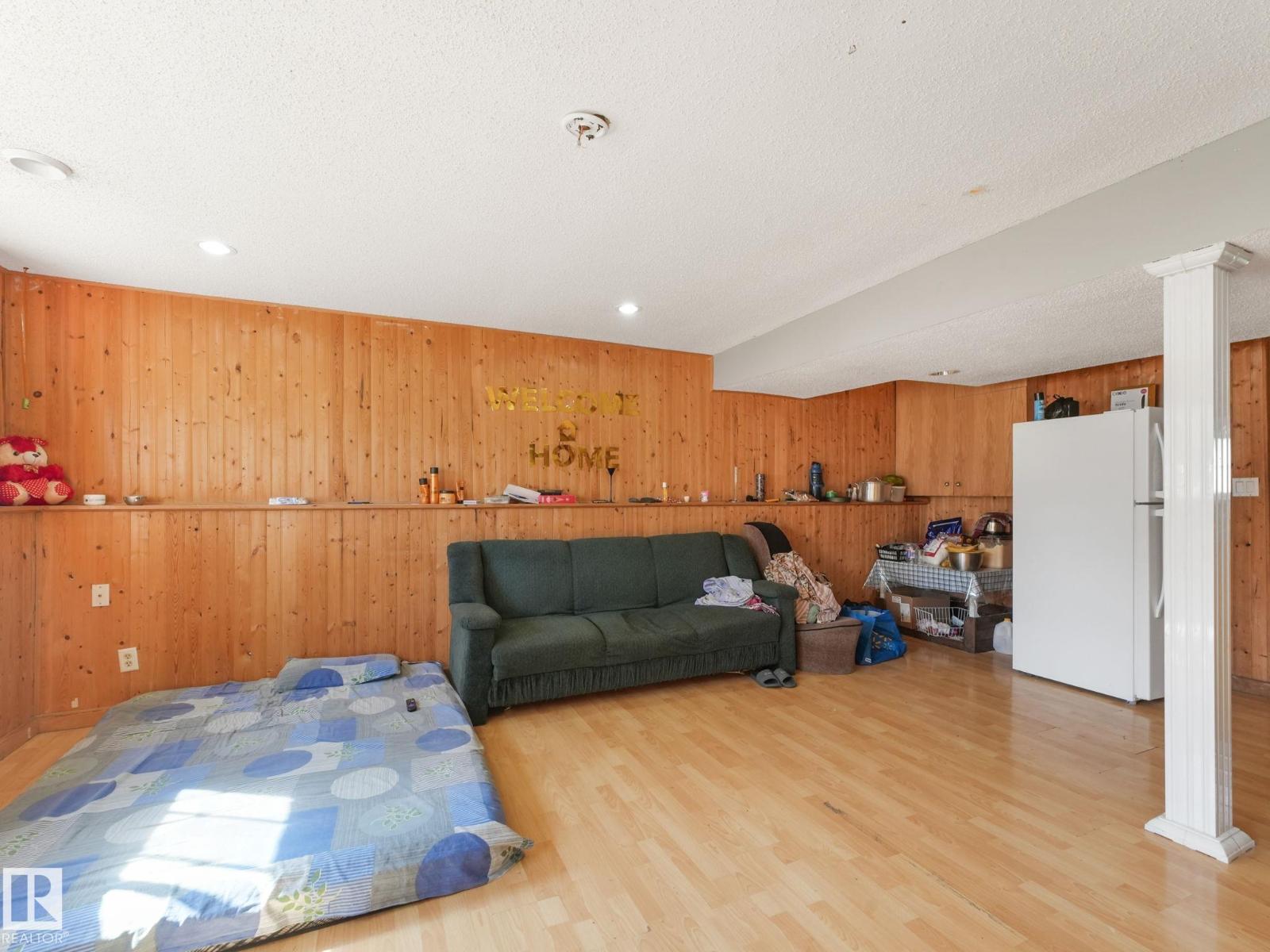Photo 54 of 3432 60 St Nw, Edmonton AB