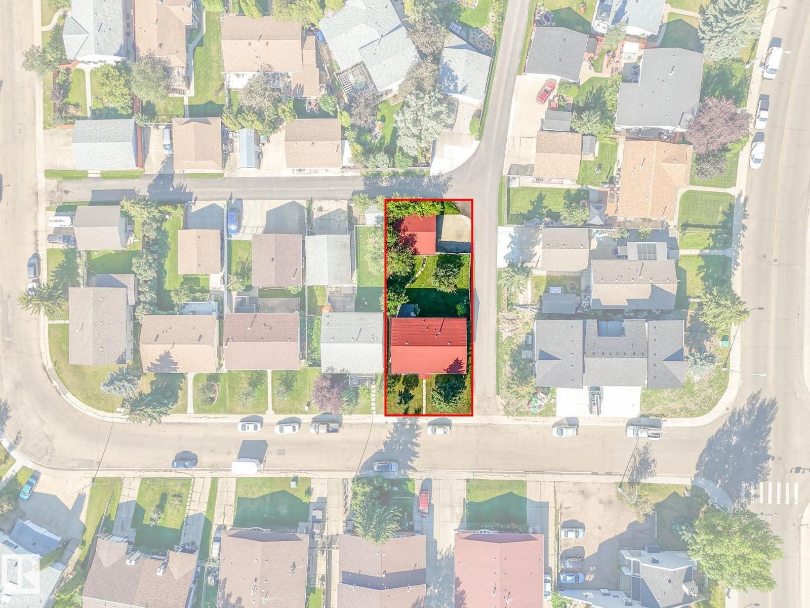 Photo 58 of 3432 60 St Nw, Edmonton AB