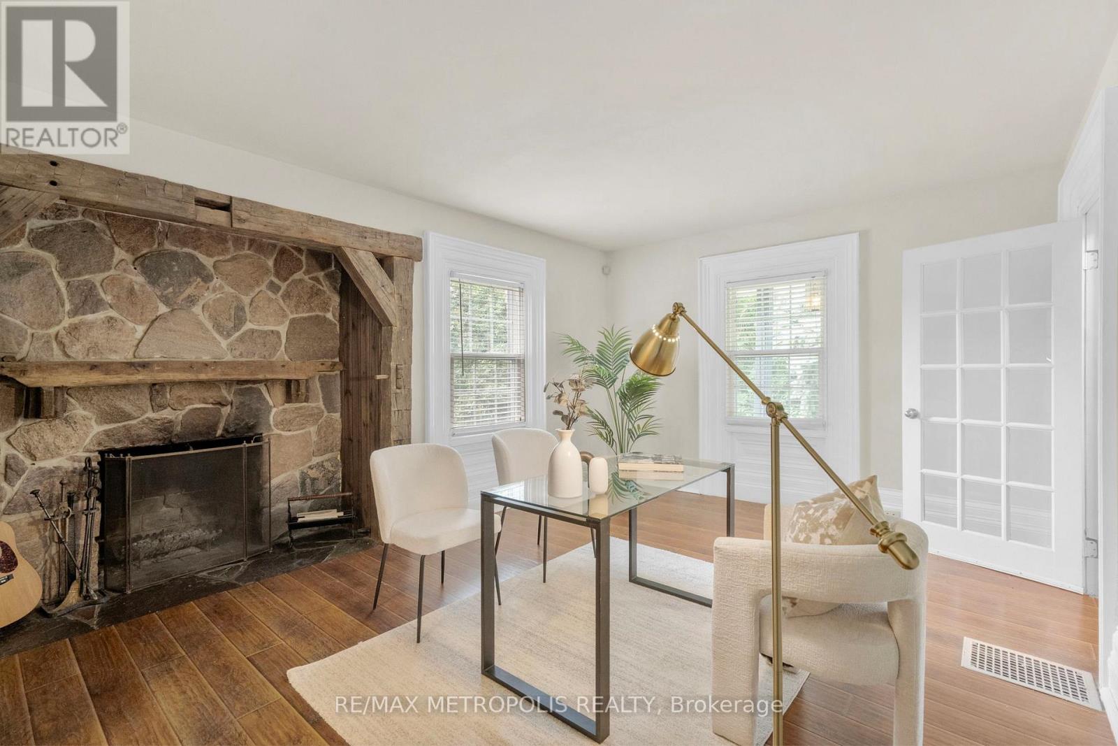 Photo 11 of 14537 Woodbine Avenue, Whitchurchstouffville ON