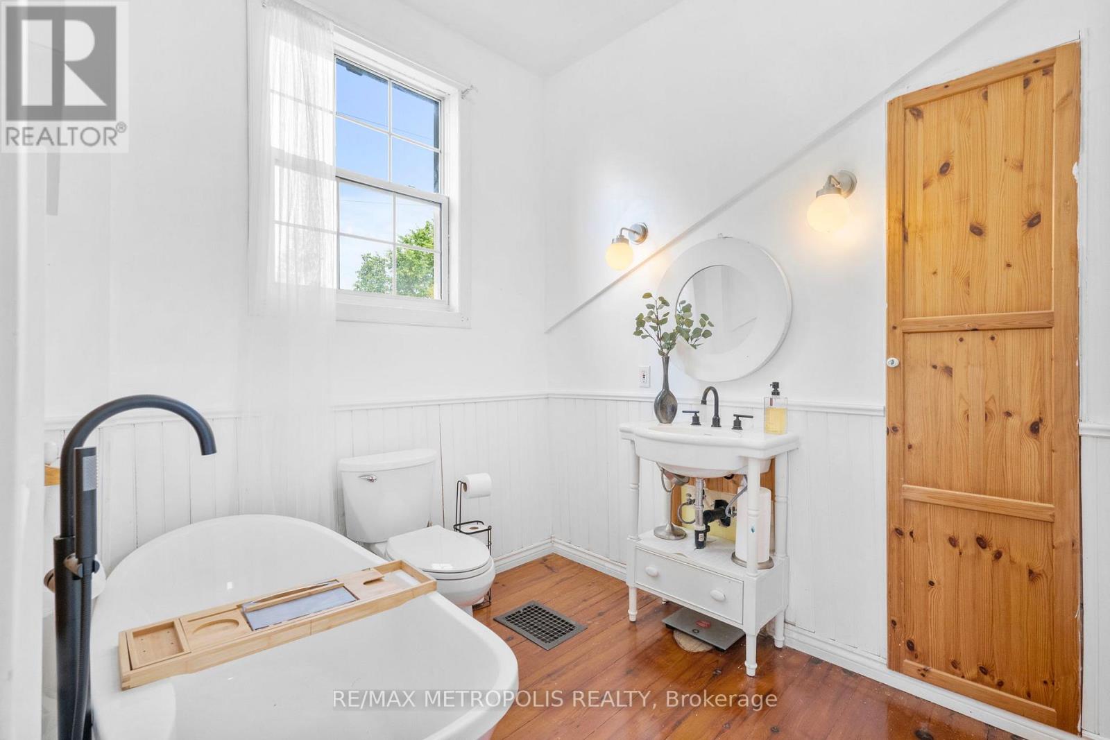 Photo 38 of 14537 Woodbine Avenue, Whitchurchstouffville ON