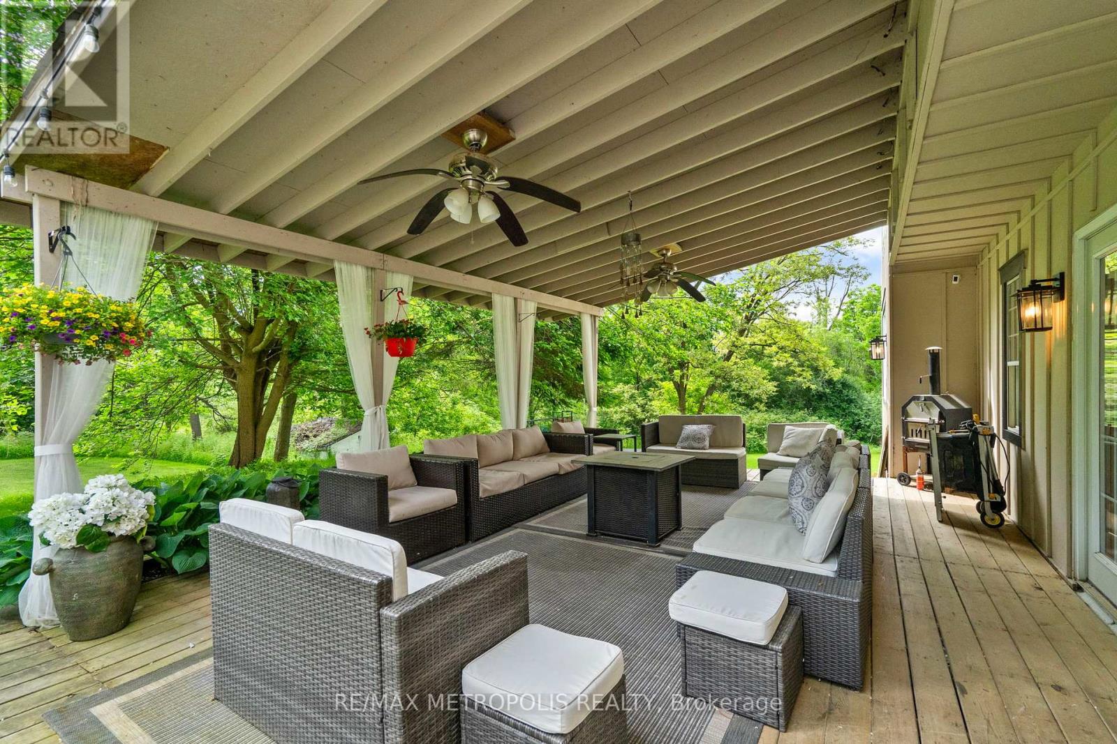 Photo 41 of 14537 Woodbine Avenue, Whitchurchstouffville ON