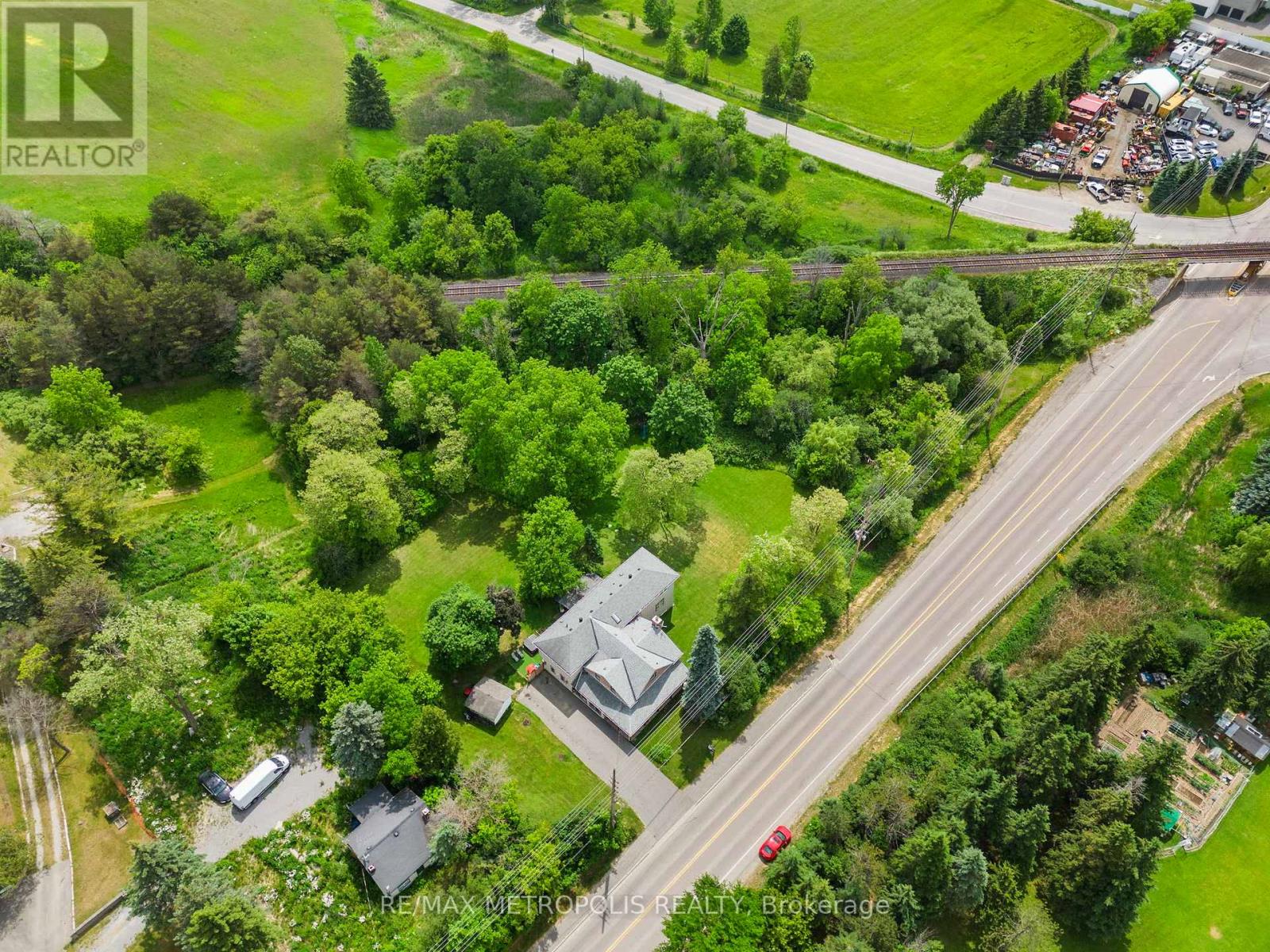 Photo 49 of 14537 Woodbine Avenue, Whitchurchstouffville ON