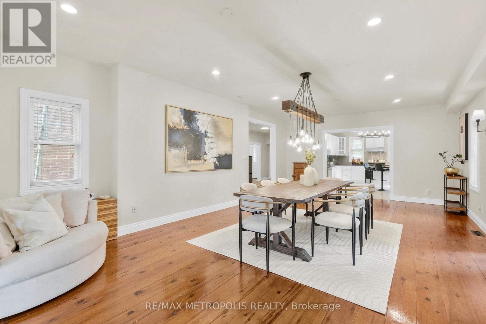 Photo 7 of 14537 Woodbine Avenue, Whitchurchstouffville ON