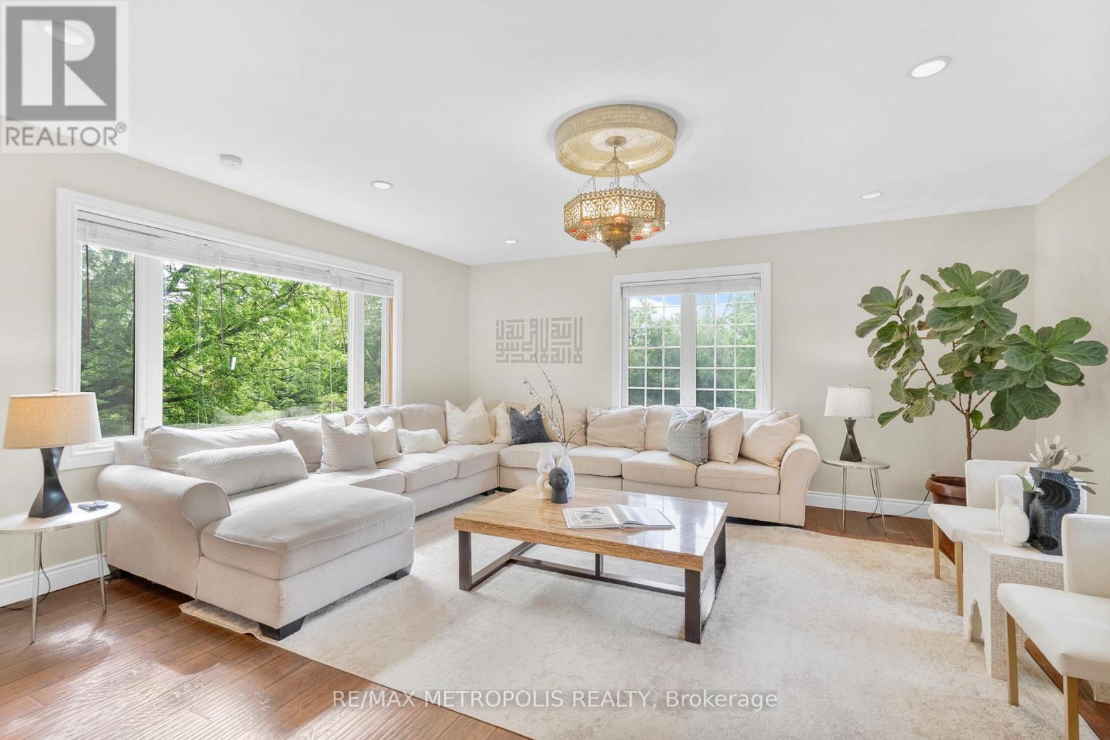 Photo 8 of 14537 Woodbine Avenue, Whitchurchstouffville ON