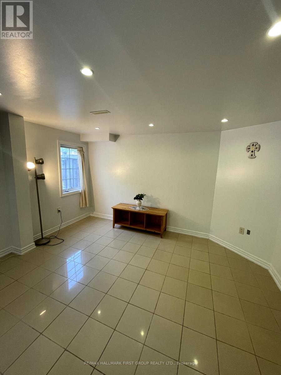 Photo 12 of Basement 181 Riverwalk Drive, Markham ON