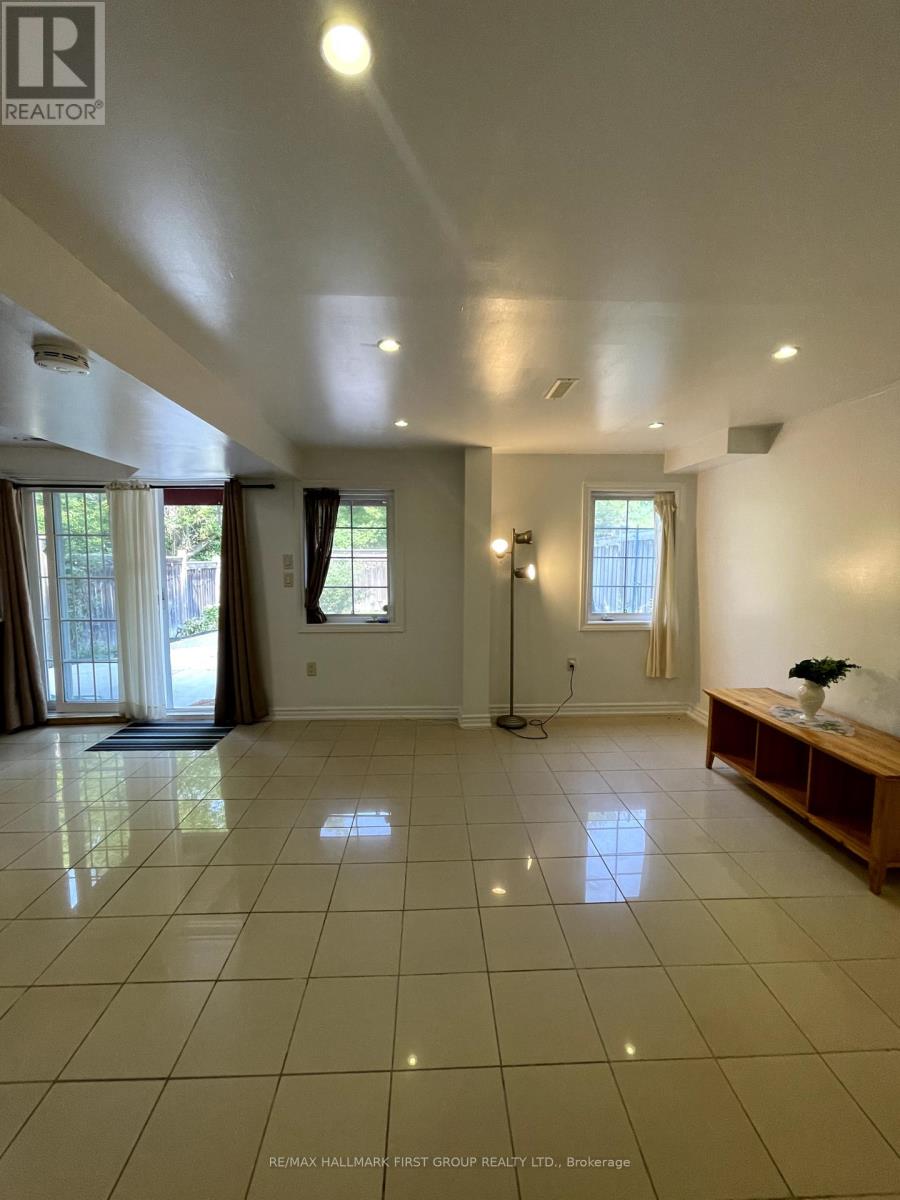 Photo 10 of Basement 181 Riverwalk Drive, Markham ON