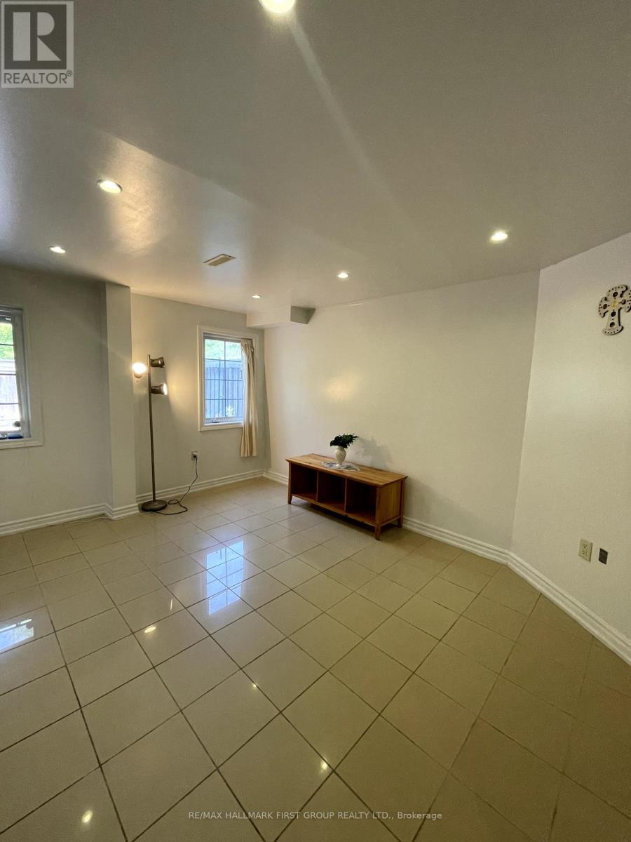 Photo 24 of Basement 181 Riverwalk Drive, Markham ON