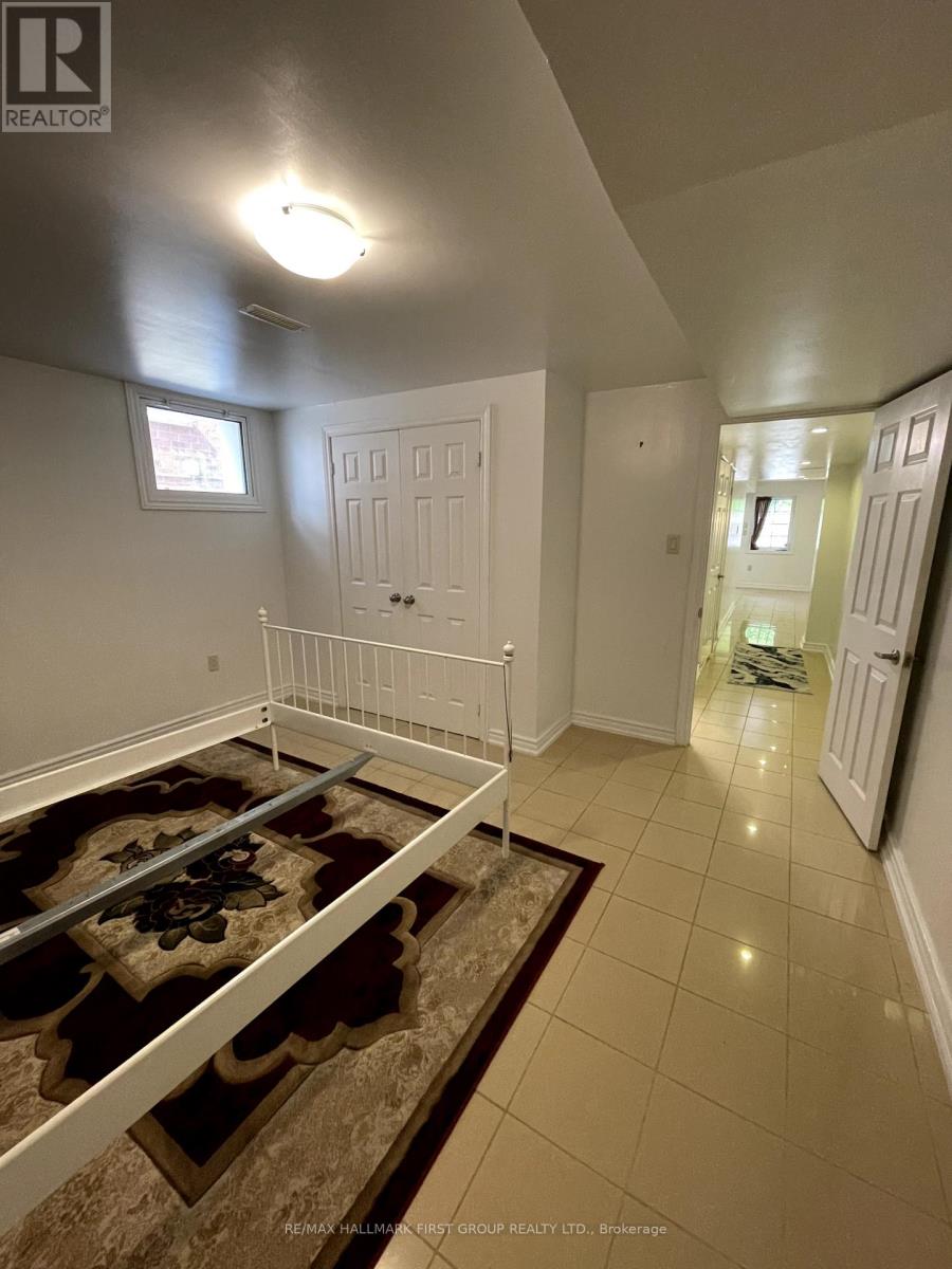 Photo 4 of Basement 181 Riverwalk Drive, Markham ON