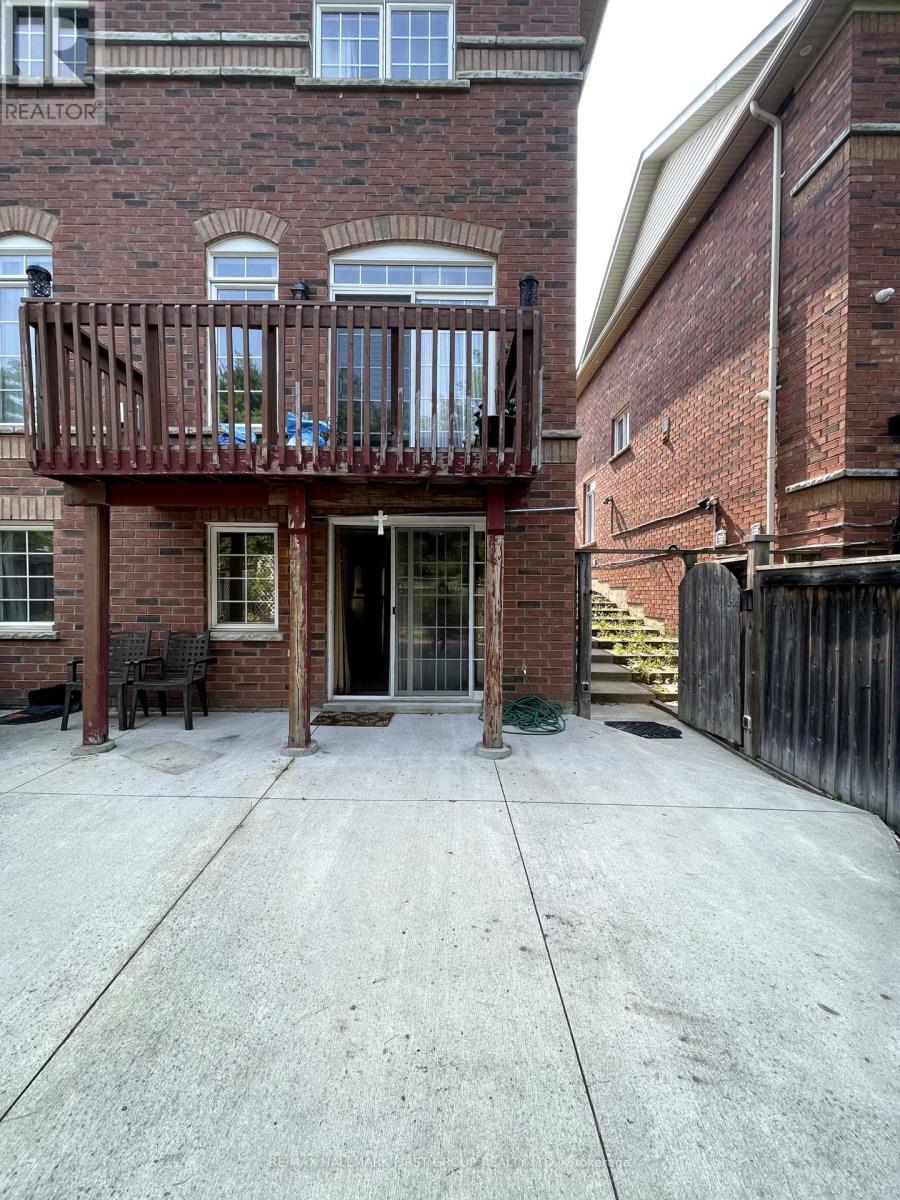 Photo 8 of Basement 181 Riverwalk Drive, Markham ON