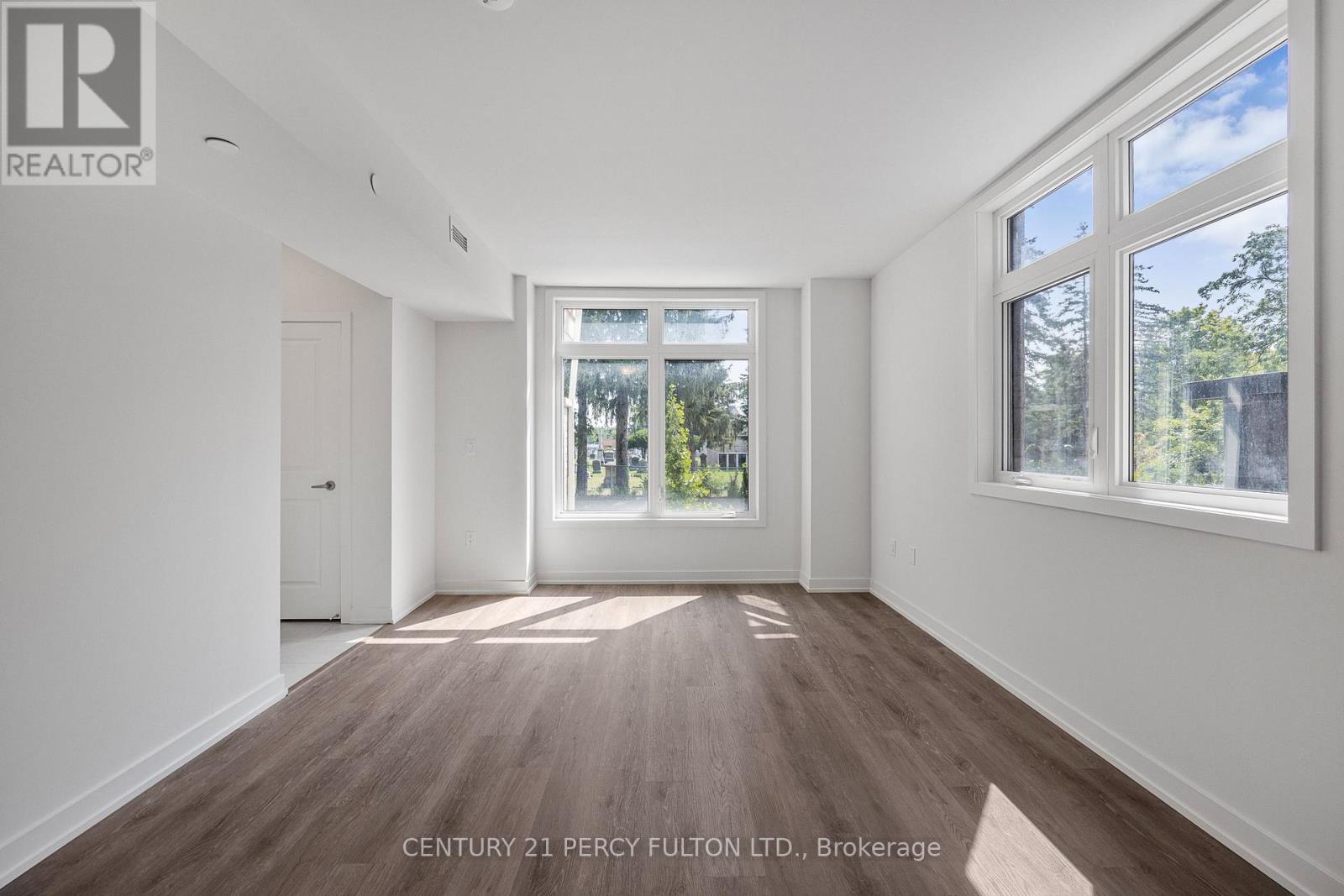 Photo 16 of 2208 58 Elizabeth Street S, Richmond Hill ON