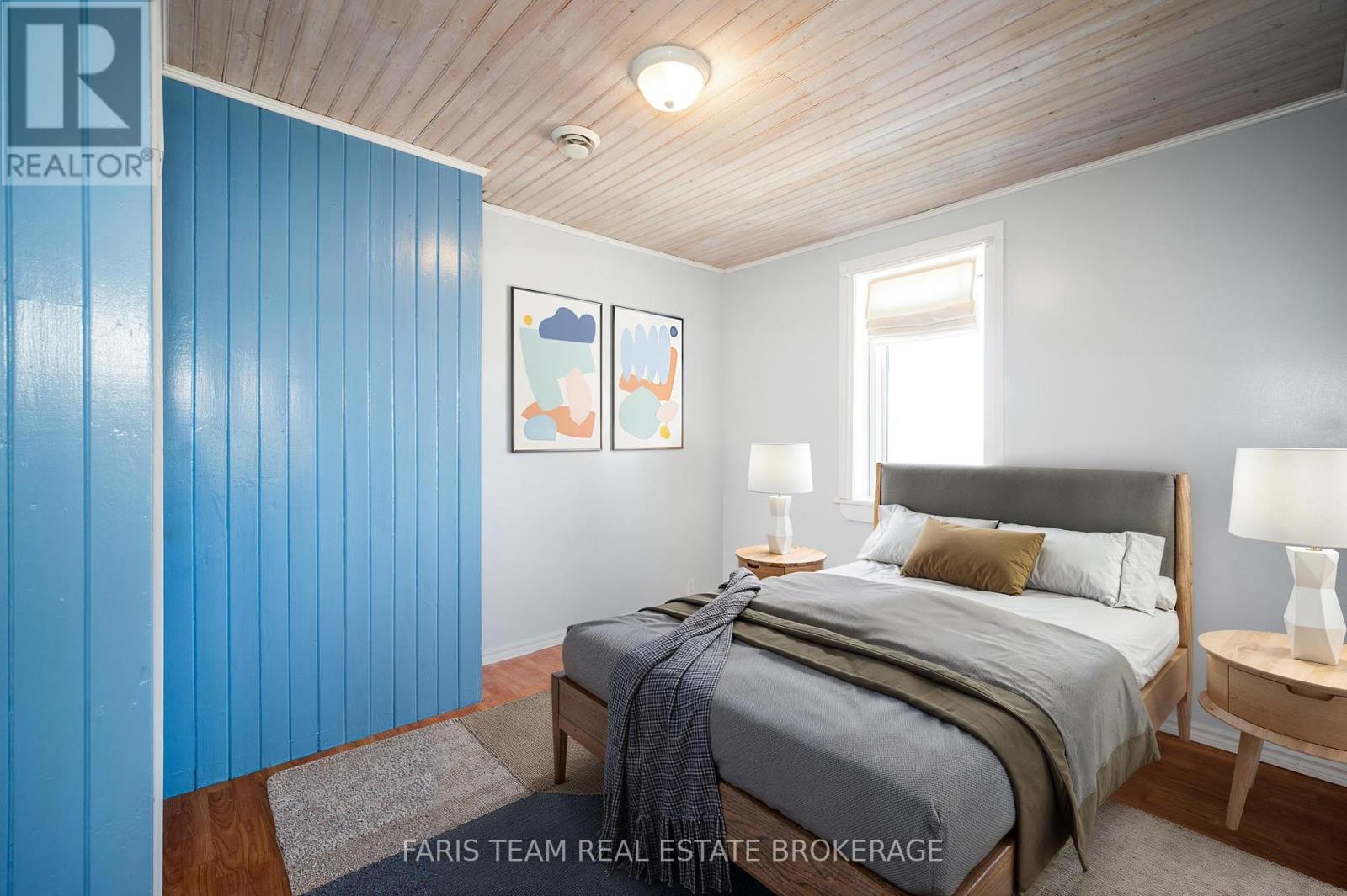 Photo 19 of 326 Lafontaine Road W, Tiny ON