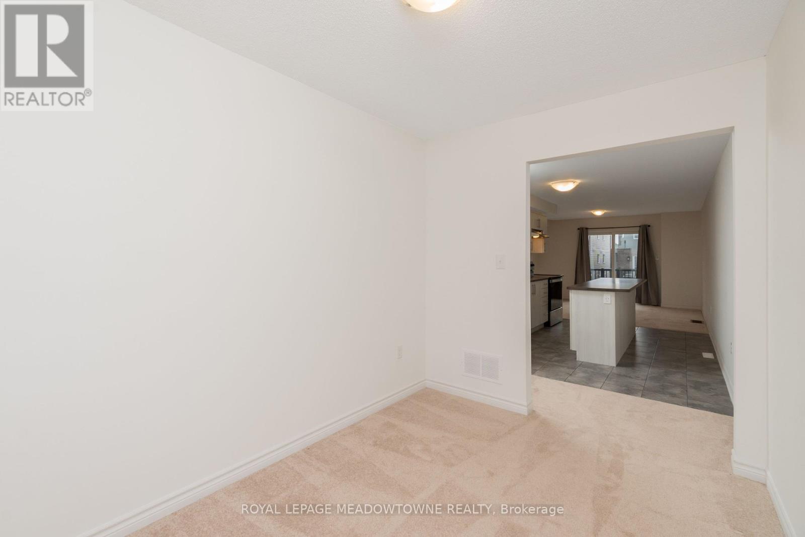 Photo 11 of 17 Andean Lane, Barrie ON