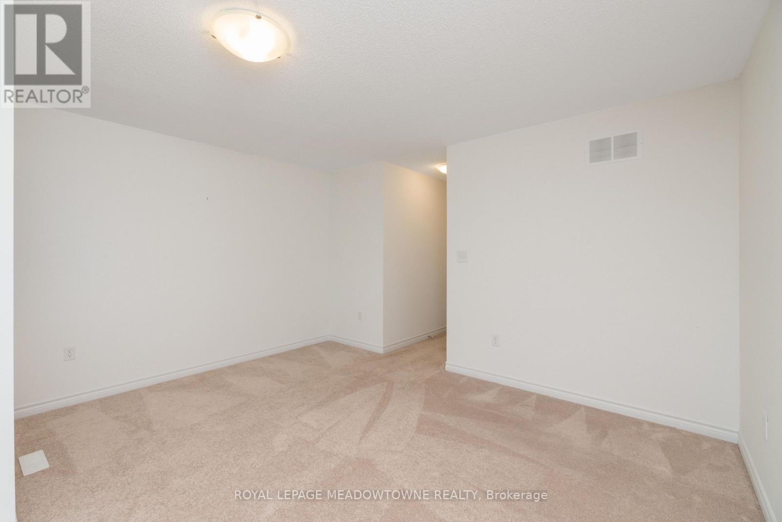 Photo 32 of 17 Andean Lane, Barrie ON