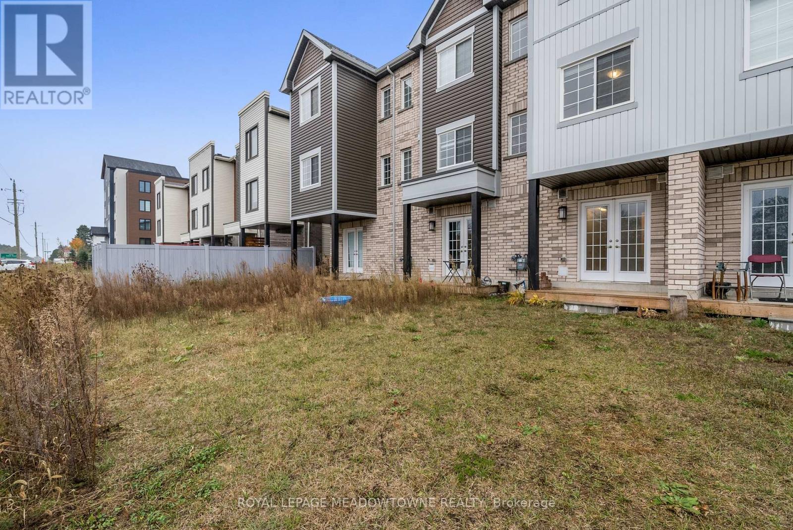 Photo 16 of 17 Andean Lane, Barrie ON