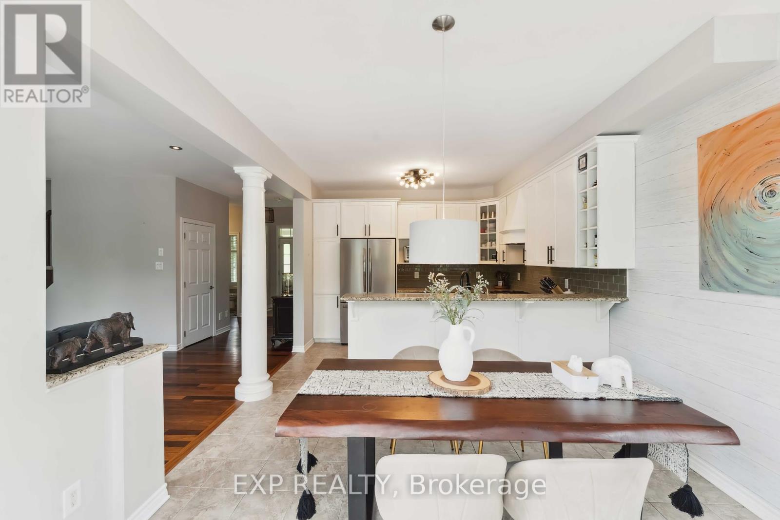Photo 10 of 6925 Mary Anne Drive, Ottawa ON