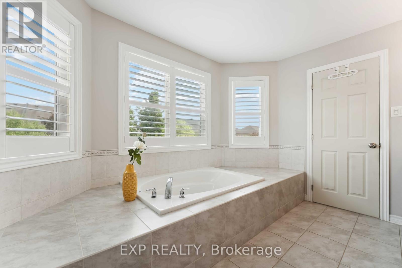 Photo 20 of 6925 Mary Anne Drive, Ottawa ON