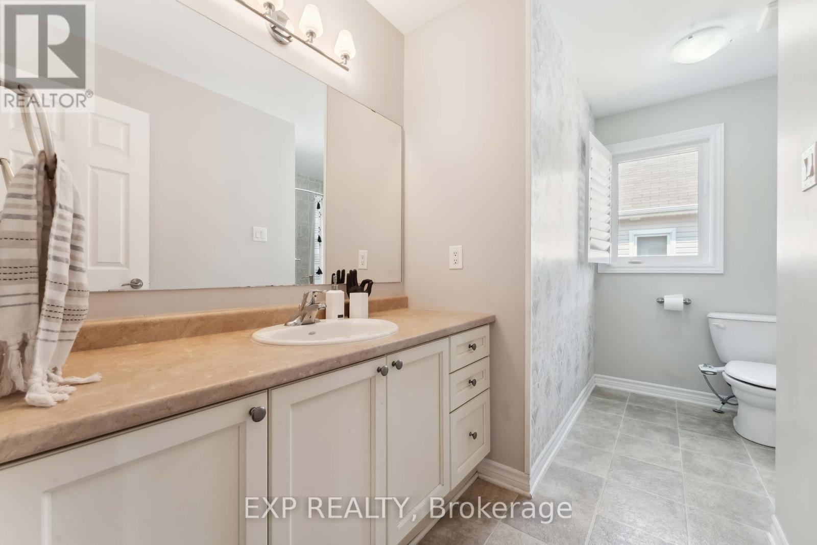 Photo 22 of 6925 Mary Anne Drive, Ottawa ON