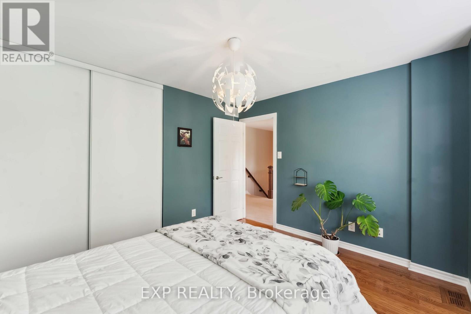 Photo 26 of 6925 Mary Anne Drive, Ottawa ON