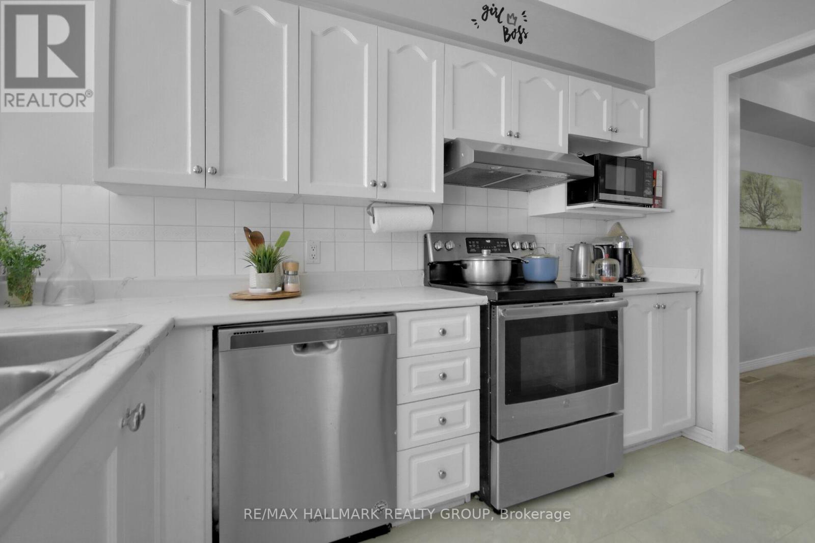 Photo 16 of 4320 Owl Valley Drive, Ottawa ON