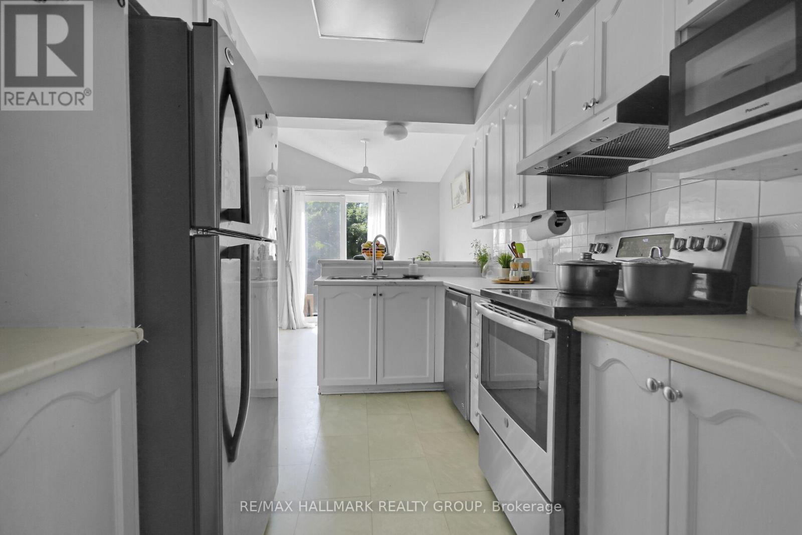 Photo 18 of 4320 Owl Valley Drive, Ottawa ON