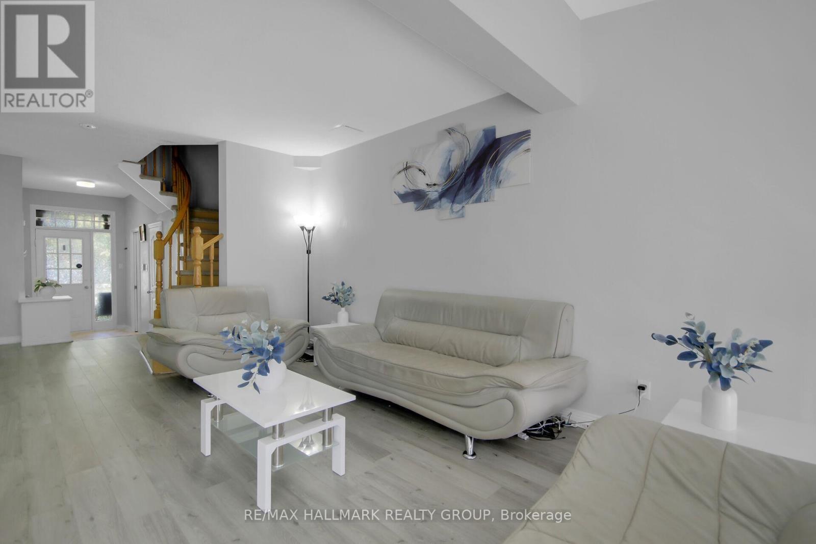 Photo 9 of 4320 Owl Valley Drive, Ottawa ON