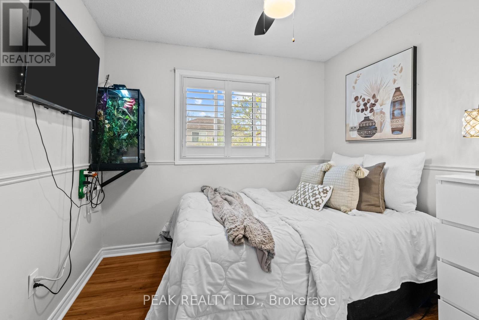 Photo 44 of 80 Fry Crescent, Clarington ON