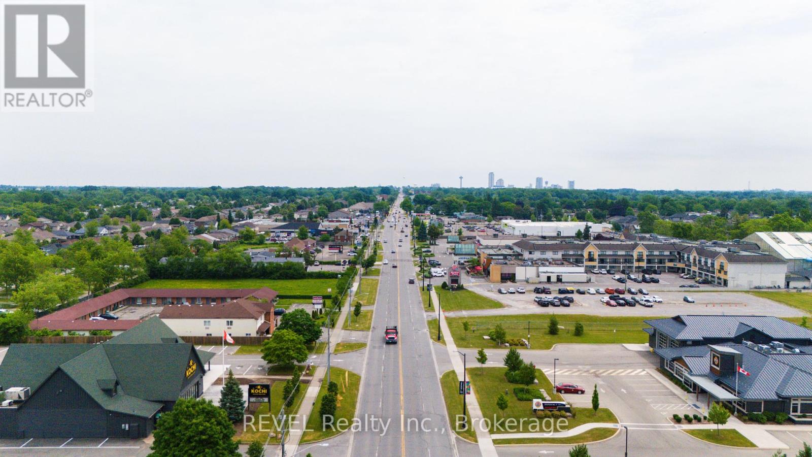 Photo 32 of 8568 Lundys Lane, Niagara Falls ON
