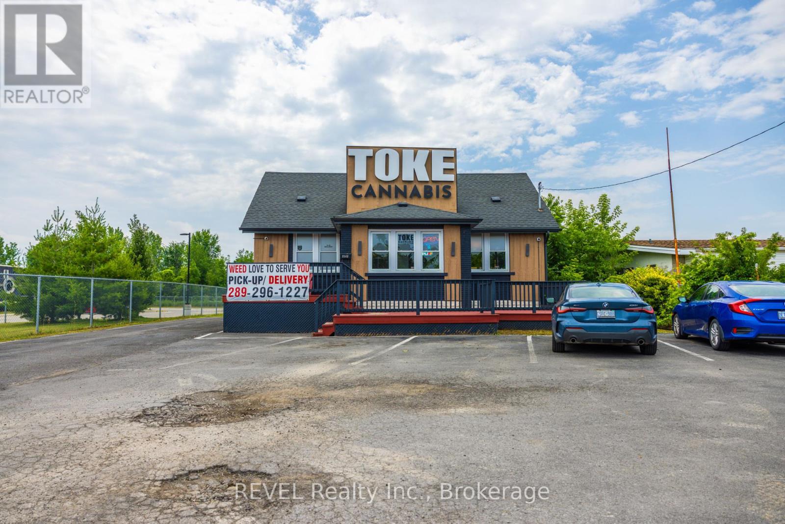 Photo 7 of 8568 Lundys Lane, Niagara Falls ON