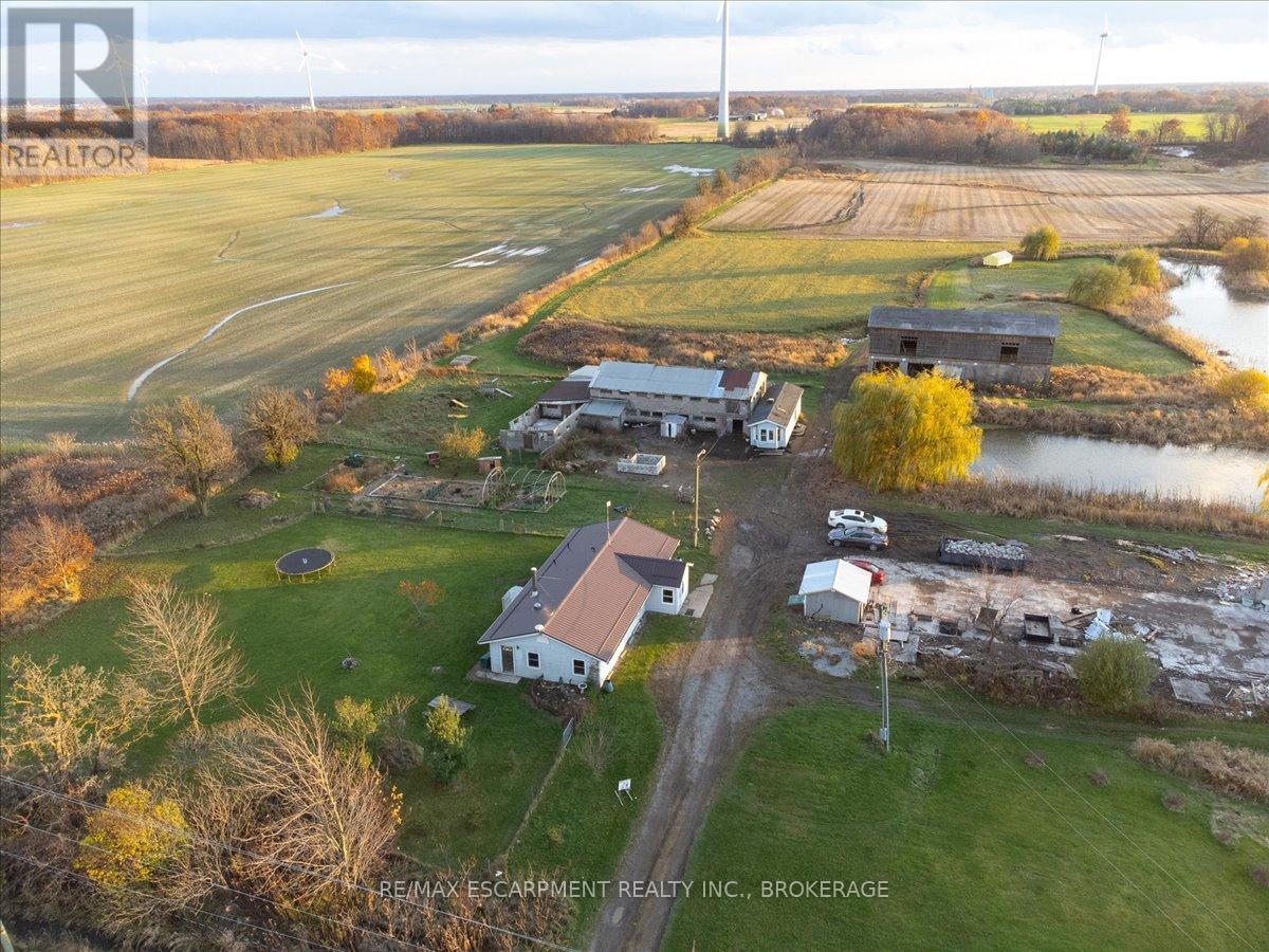 Photo 10 of 4872 Regional Road 20, West Lincoln ON