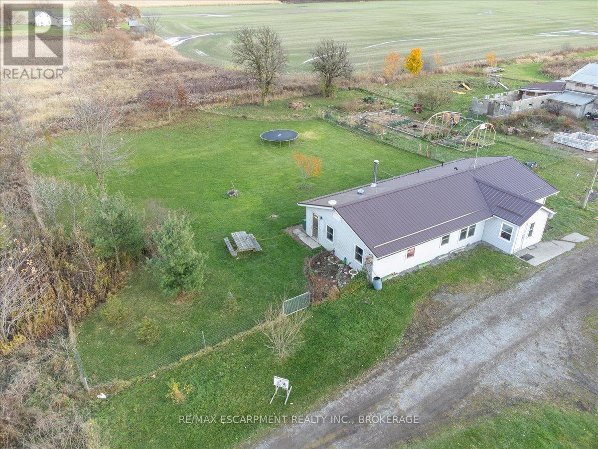Photo 33 of 4872 Regional Road 20, West Lincoln ON