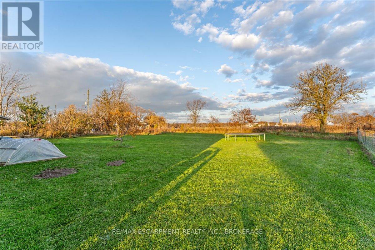 Photo 9 of 4872 Regional Road 20 Road, West Lincoln ON