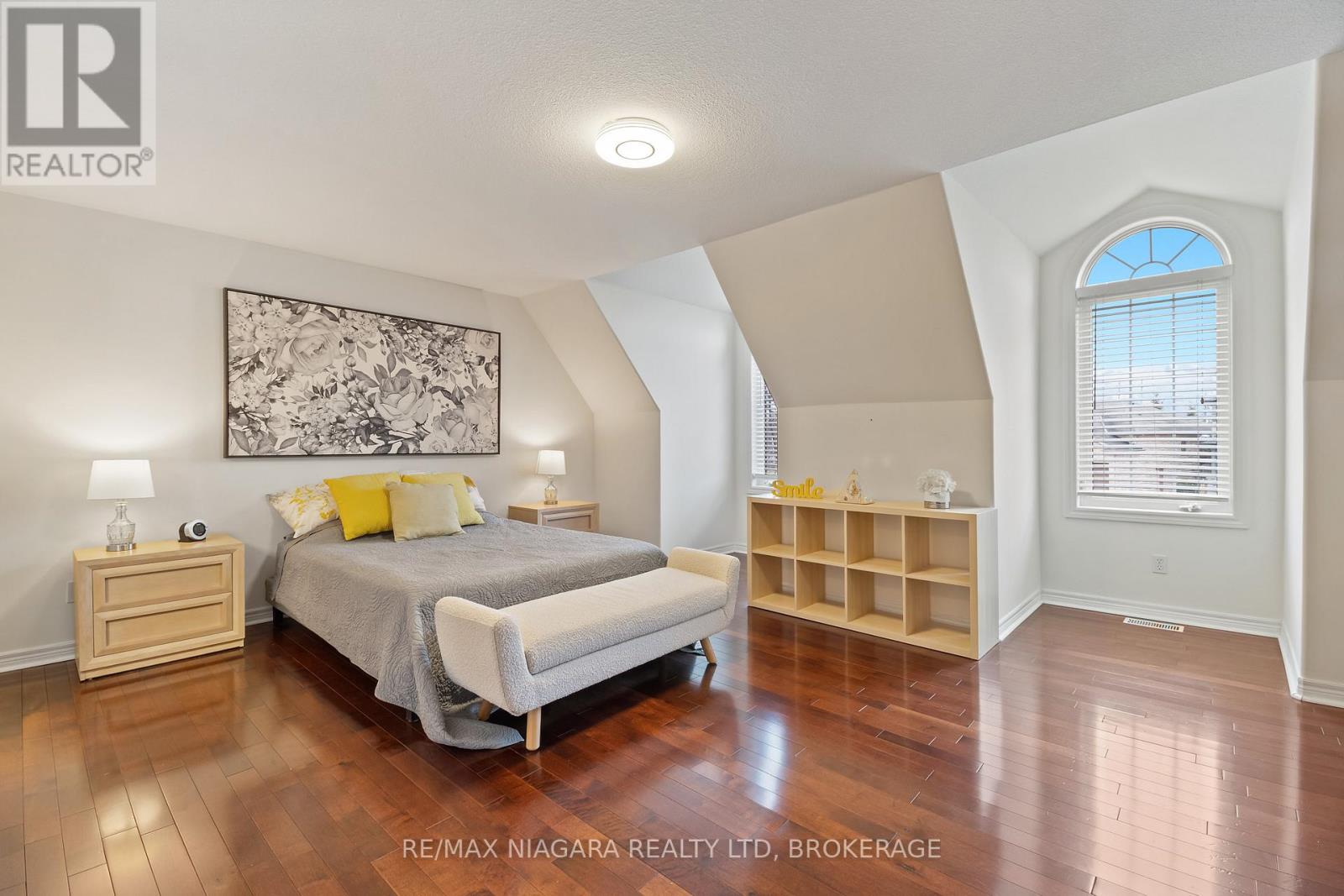 Photo 20 of 8311 Vegter Court, Niagara Falls ON